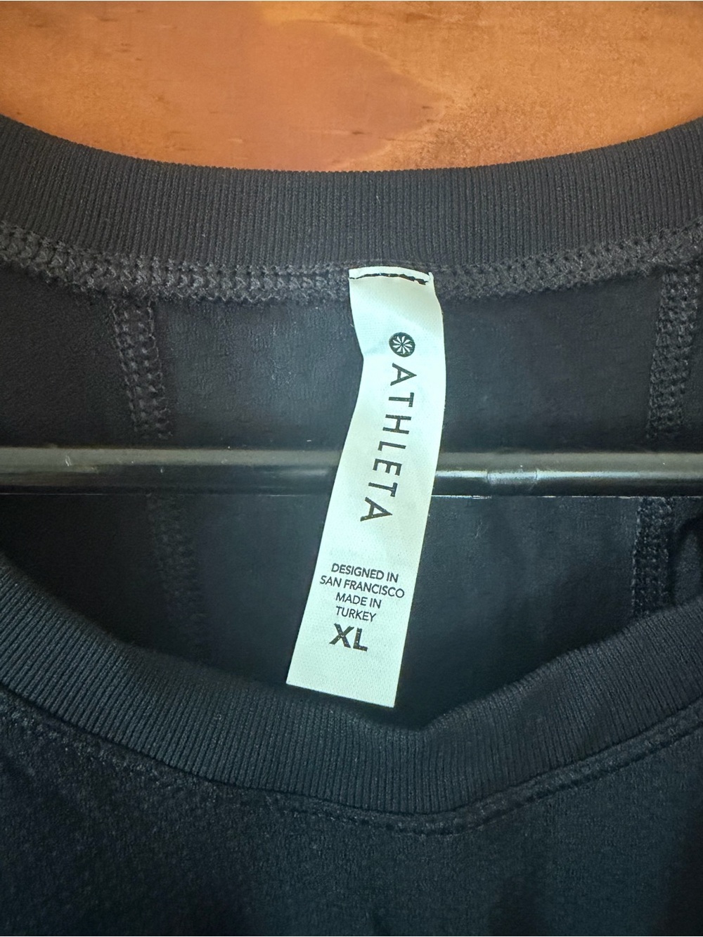 Athleta Women's Black Short Sleeve Active Tee size women’s XL NWOT - Picture 3 of 8